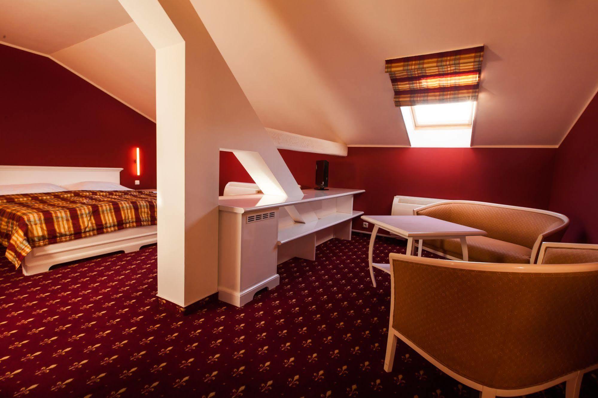 Park Hotel Tartuf Beladice Exterior foto