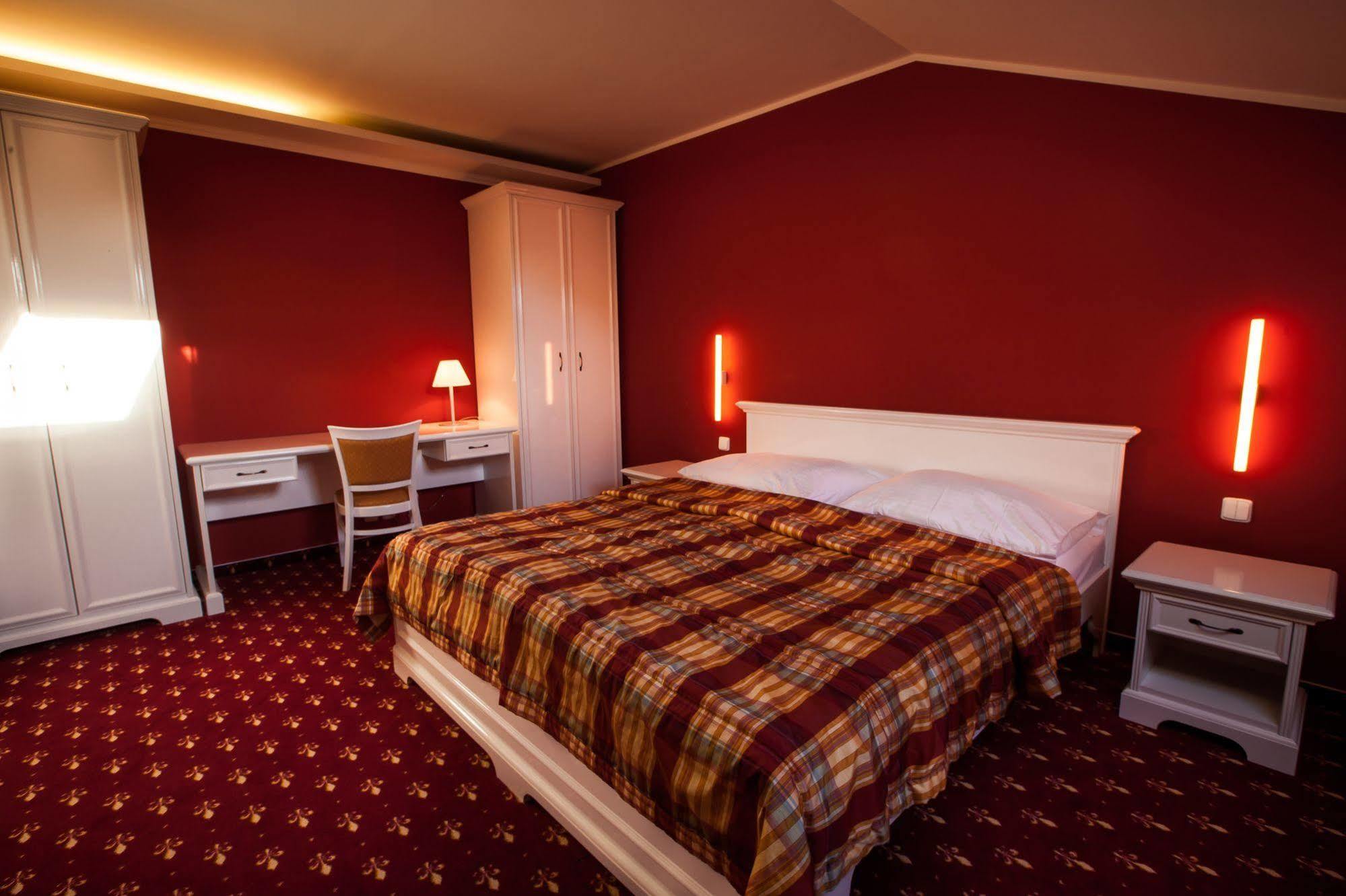 Park Hotel Tartuf Beladice Exterior foto